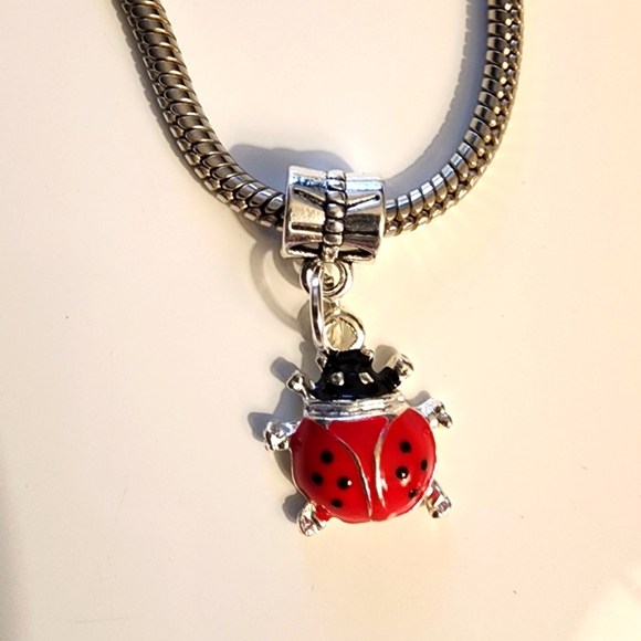 Ladybug Charm for European Style Bracelets Fits Pandora Systems - Picture 1 of 2